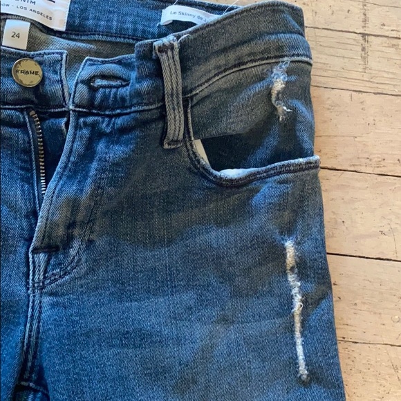 Frame Distressed Skinny Jeans - Picture 7 of 15